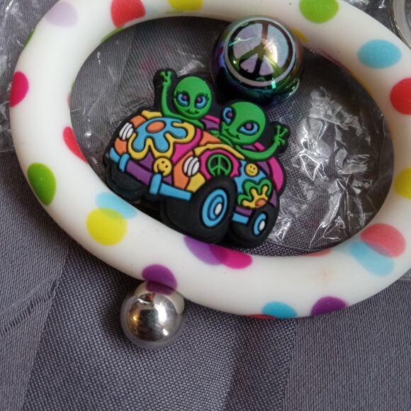 Beaded keychain15 - Picture 2 of 4